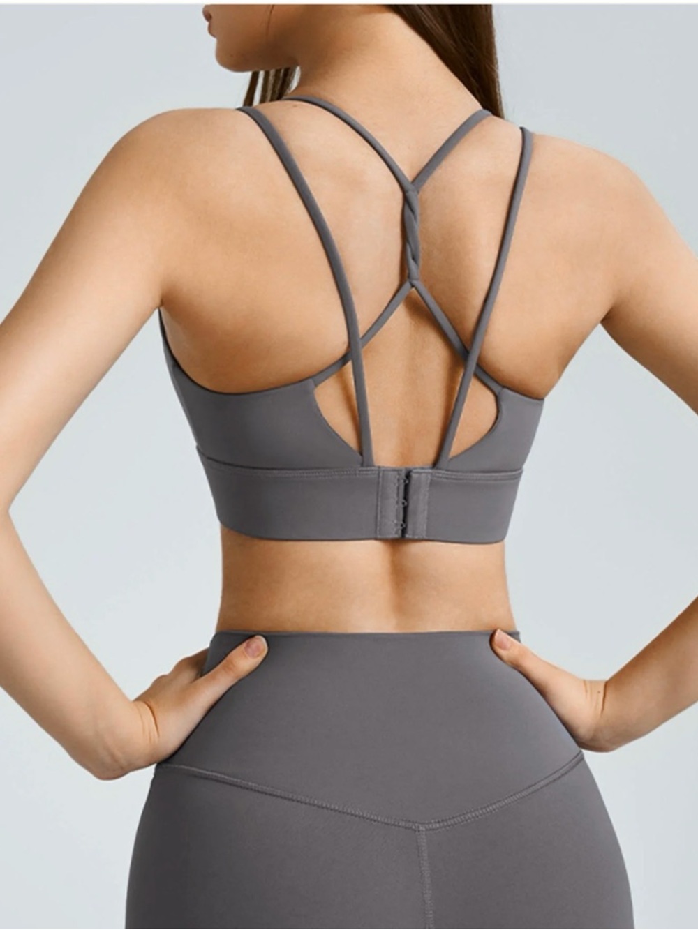 Workout set. Double-Strap Sports Bra and matching leggings - Gray